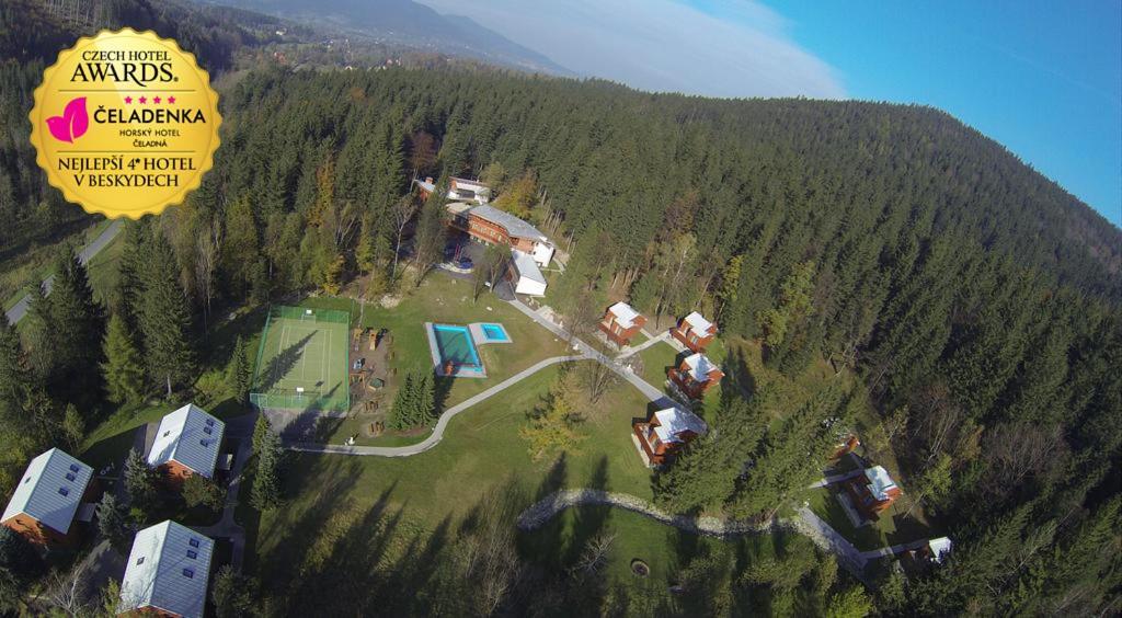 Horsky Hotel Celadenka / Mountain Resort Čeladná Kültér fotó