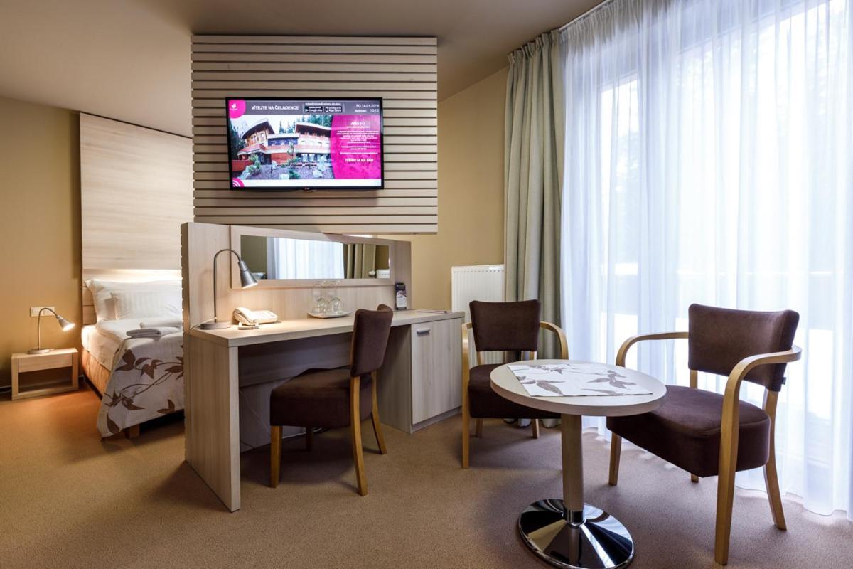 Horsky Hotel Celadenka / Mountain Resort Čeladná Kültér fotó