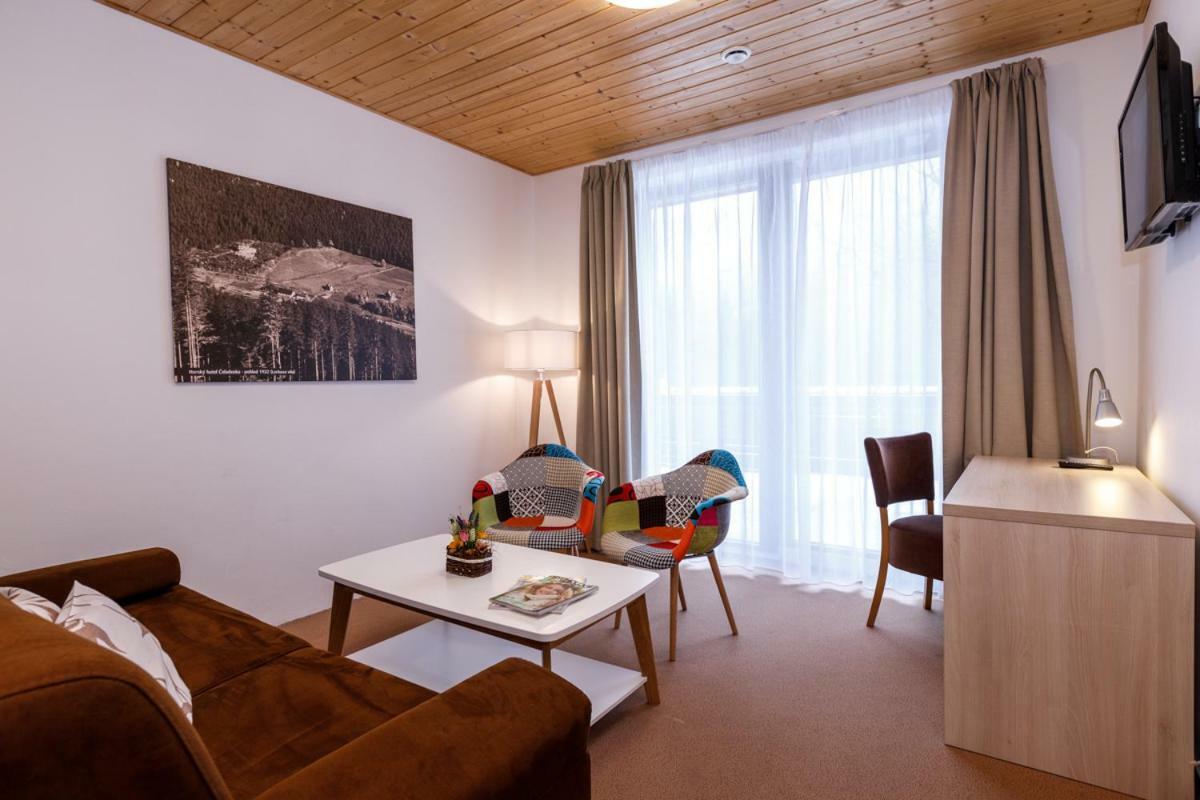 Horsky Hotel Celadenka / Mountain Resort Čeladná Kültér fotó